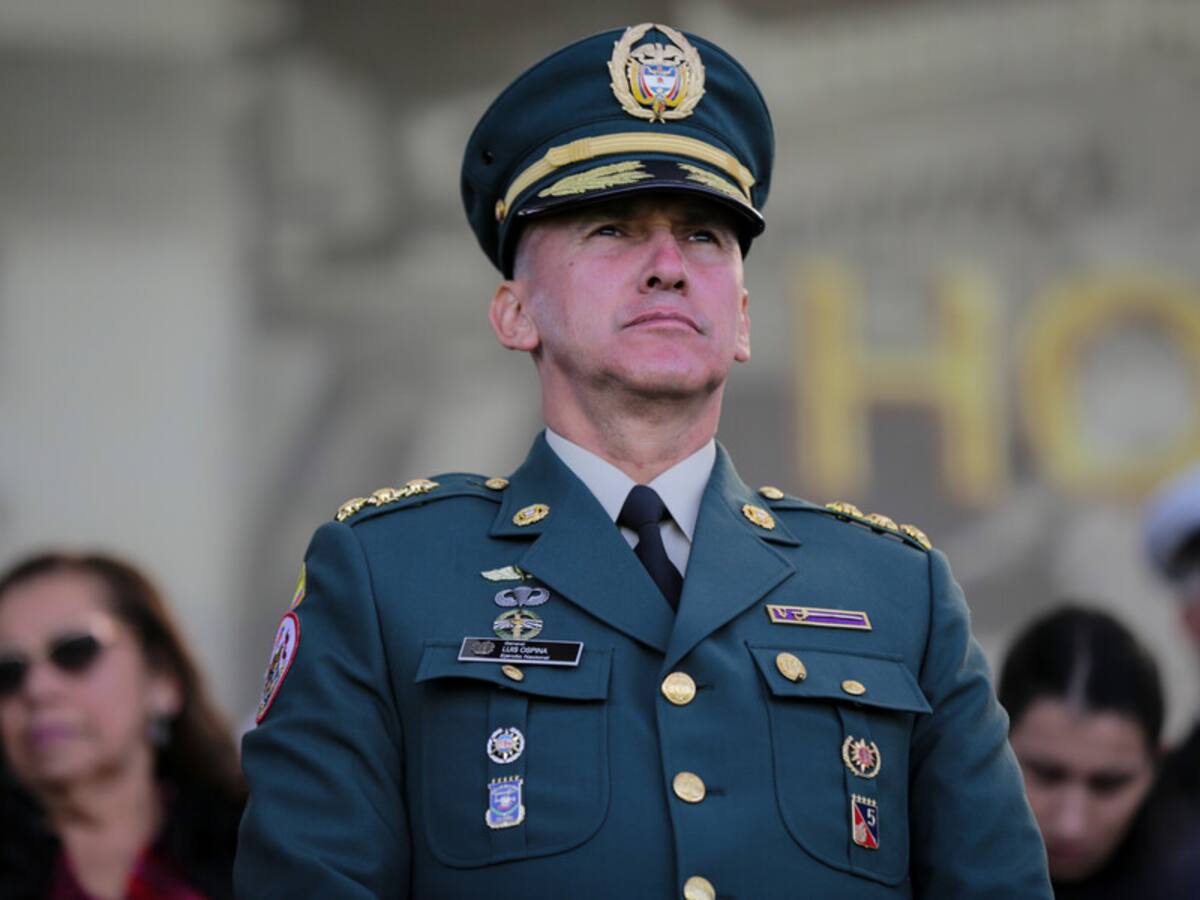 ASODIPLO, preocupada por posible designación del general Ospina en consulado de Madrid