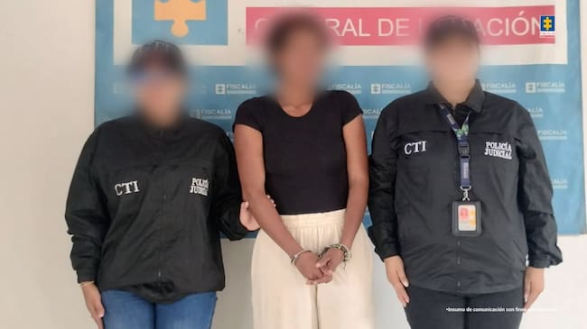 Mujer fue enviada a prisión por golpear y causarle la muerte a su hijo en Medellín. Foto: Fiscalía.