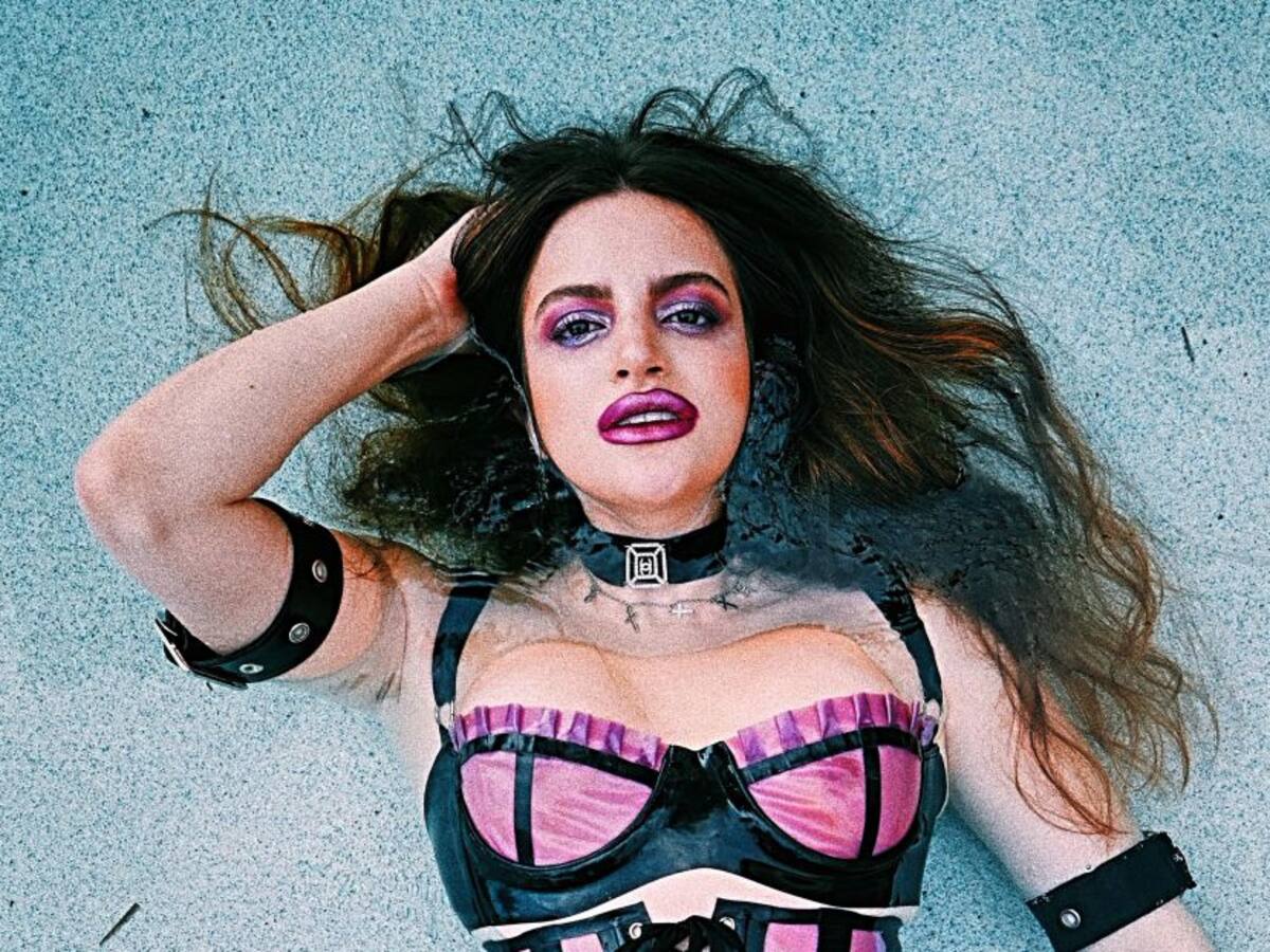 Angel Bleu le canta al amor sin etiquetas