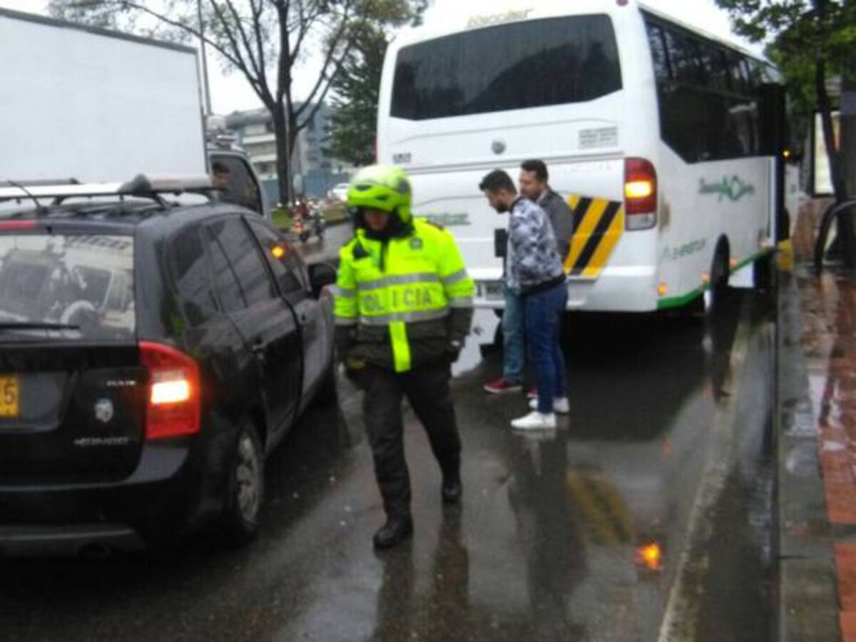 Lluvias provocan trancones en Bogotá