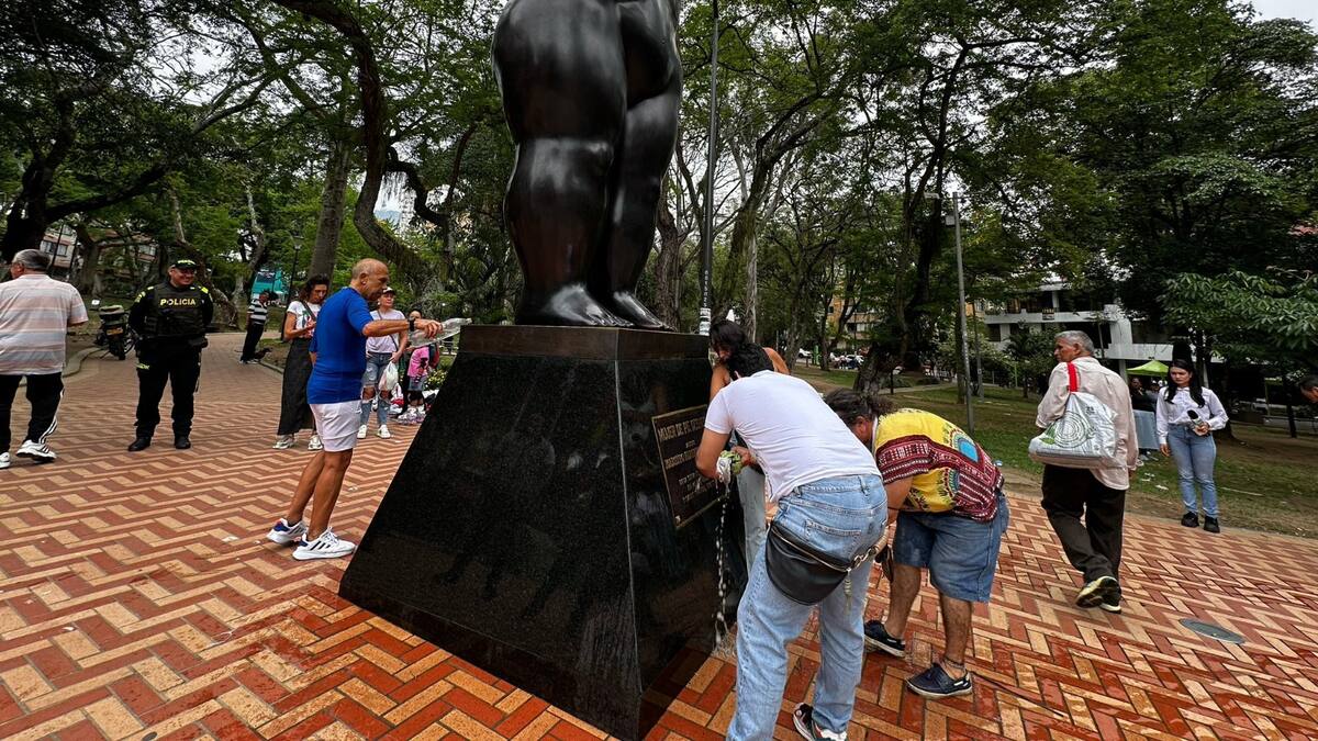 Aunque se limpió, Gorda de Botero tendrá que ser restaurada