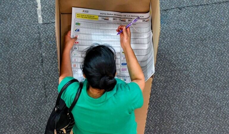¿Usted por quién no votará?. Foto: Getty Images / LUIS ROBAYO