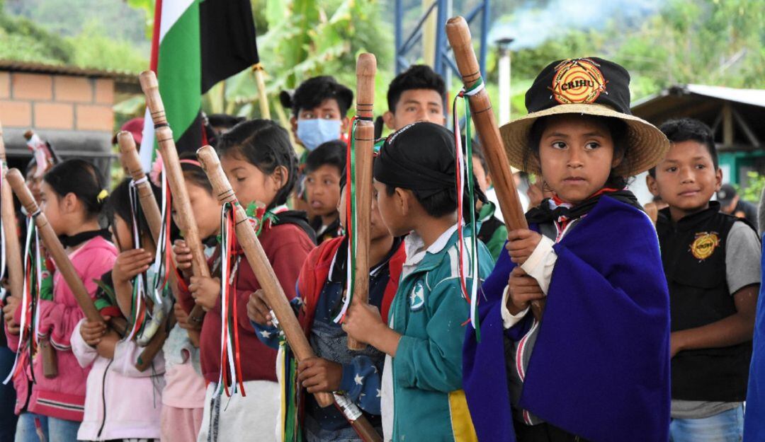 Los menores serán los encargados de proteger, conservar y prohibir acciones que afecten el medio ambiente del territorio.
