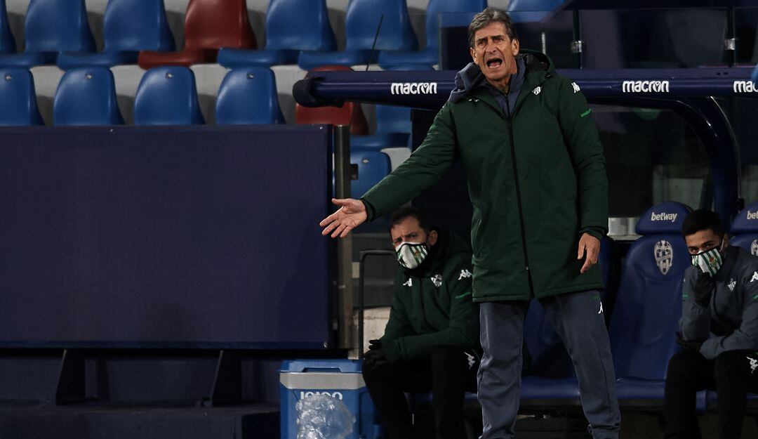 Manuel Pellegrini, técnico chileno del Real Betis.
