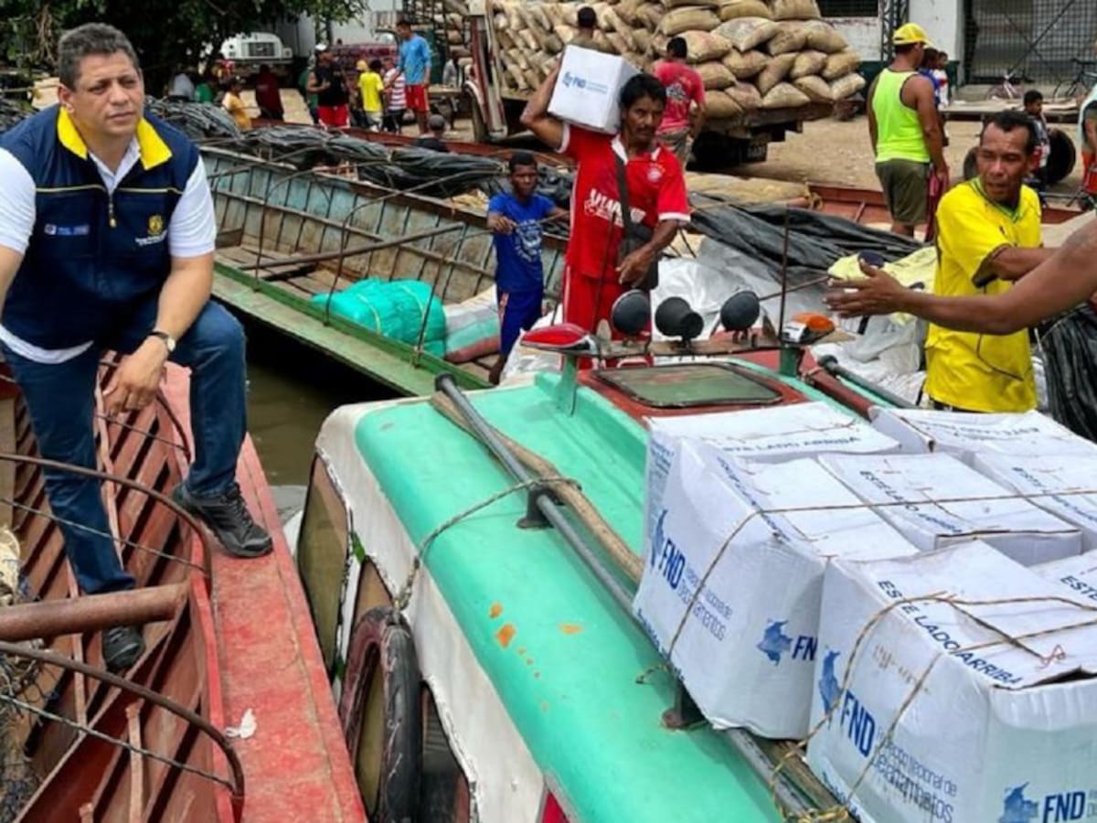 Maquinaria amarilla y asistencia humanitaria tras inundaciones en Bolívar