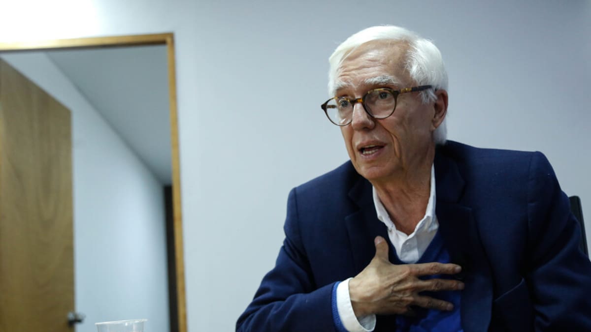 Petro no tiene derecho a presionar a alcaldes para que hagan lo que a él le gusta: Robledo