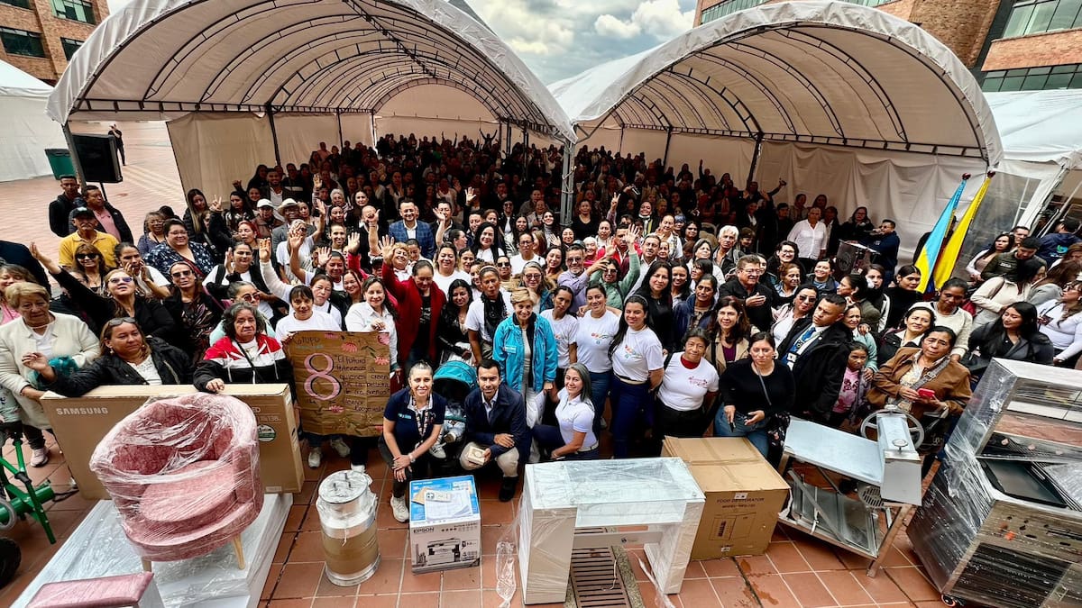 500 mujeres recibieron insumos y capital semilla para fortalecer ideas de negocio en Cundinamarca