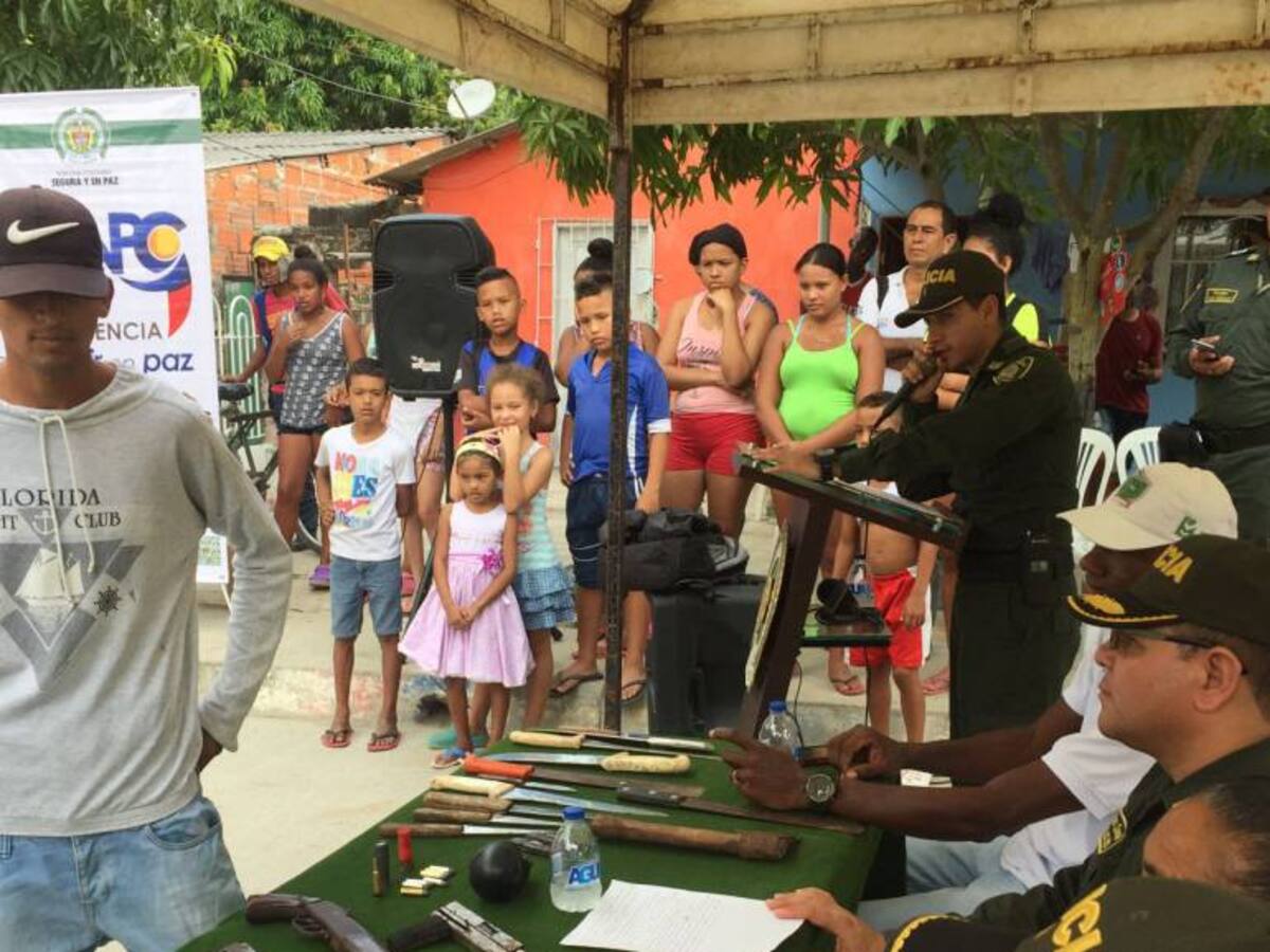 Siete pandillas de Barranquilla entregan armas voluntariamente
