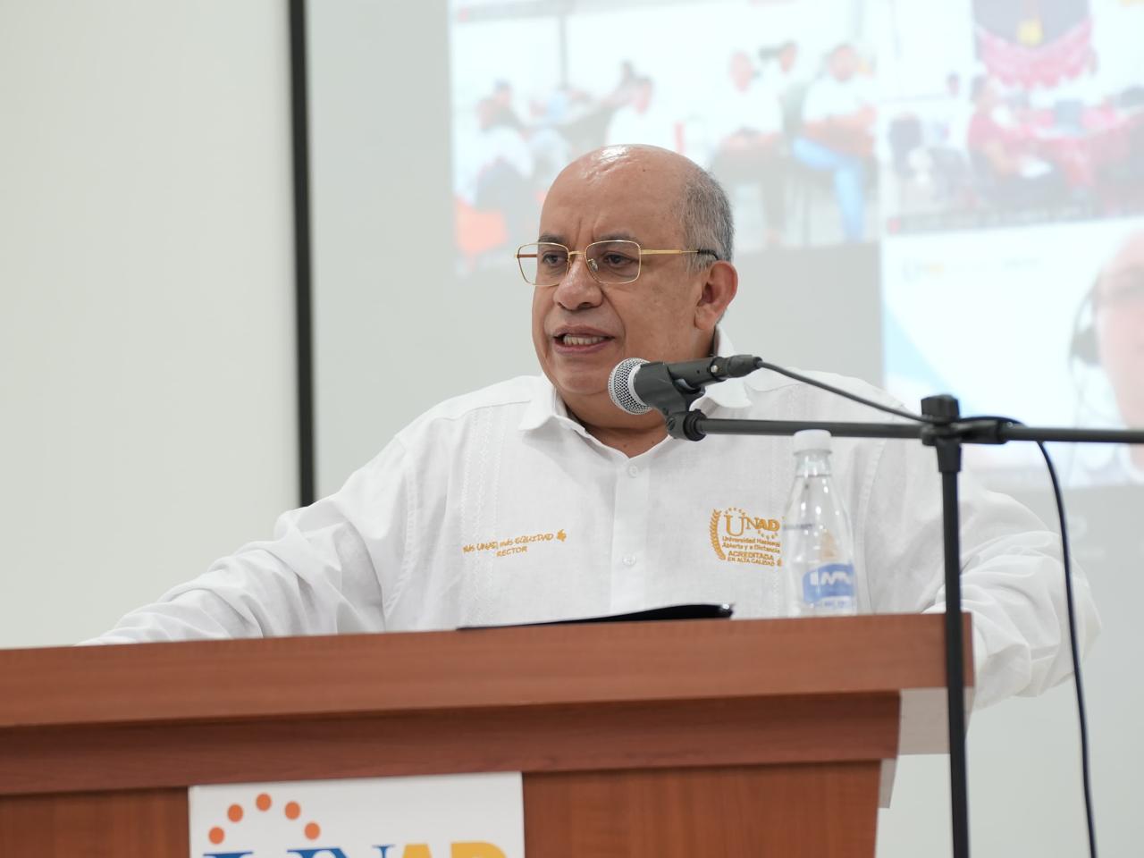 Jaime Leal, rector de la Universidad Nacional Abierta y a Distancia. | Foto: Caracol Radio