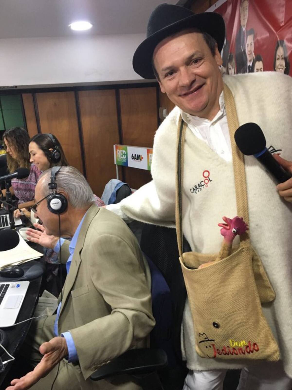 Caracol Radio se tomó este jueves a la ciudad de Santa Marta, Distrito Turístico, Cultural e Histórico que vive un momento de esplendor por sus programas de desarrollo, pero mantiene algunos problemas que el Gobierno busca solucionar.