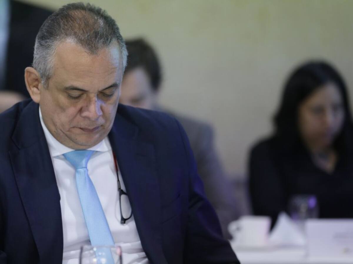 Procuraduría suspende al alcalde de Armenia por contratación sobre COVID-19