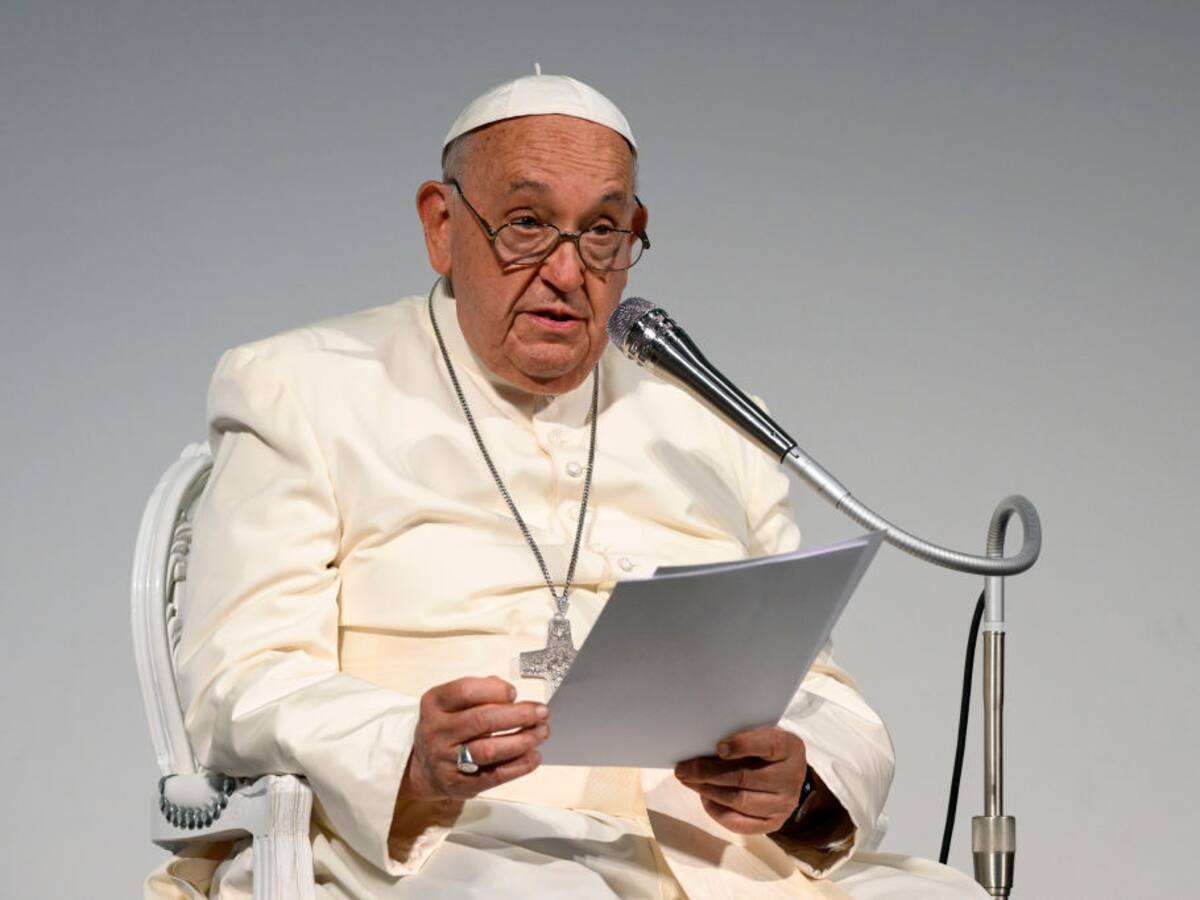 Papa Francisco critica “efectos devastadores” de la guerra en Medio Oriente