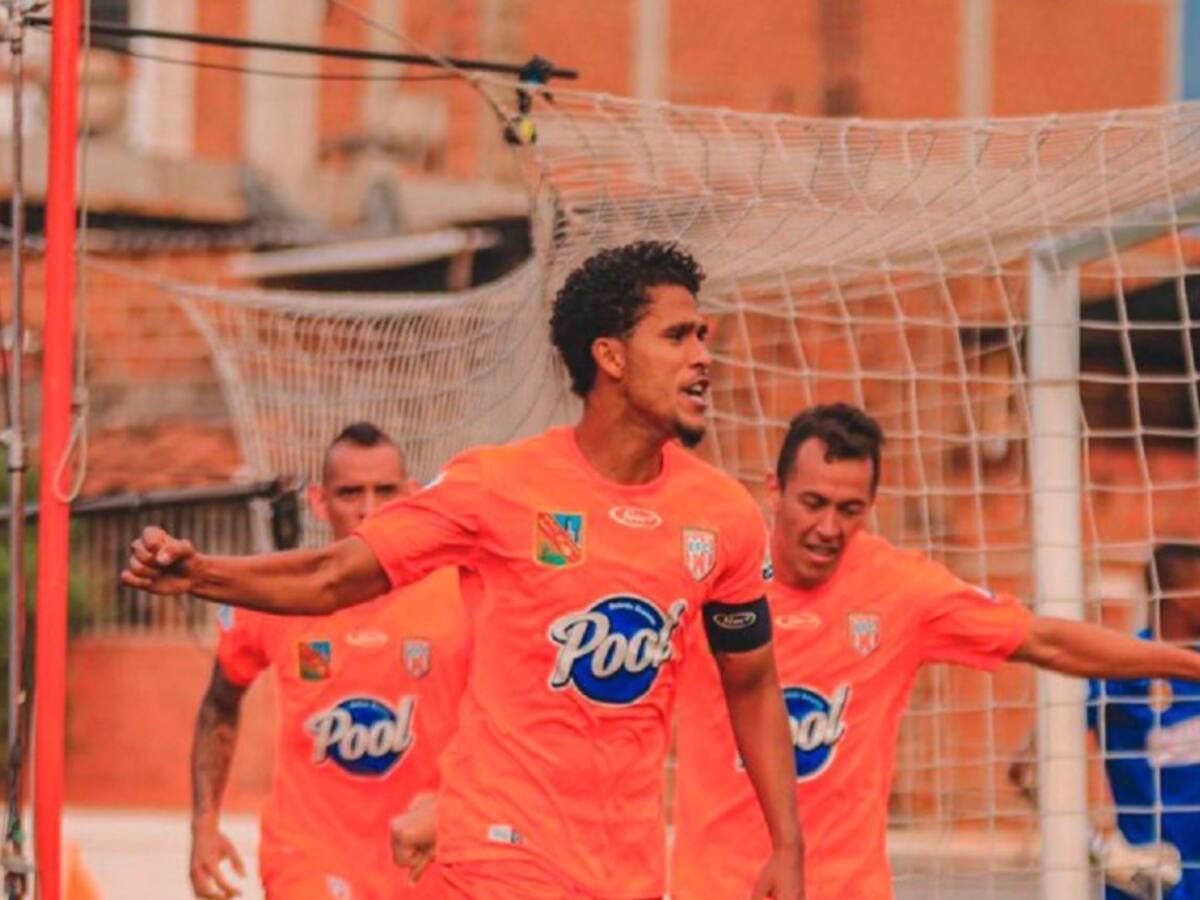 Lluvia de goles y empate en el clásico joven de Antioquia
