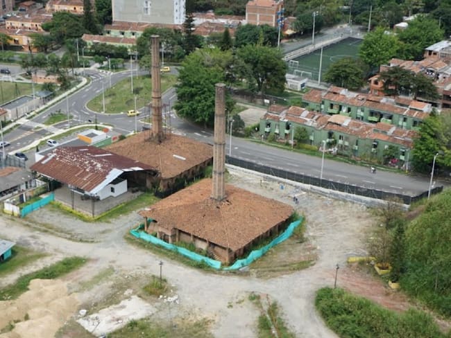 Las icónicas chimeneas de Itagüí serán demolidas por riesgo de colapso