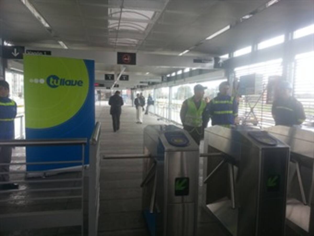 Exitosa resultó prueba de unificación de tarjetas de acceso a Transmilenio