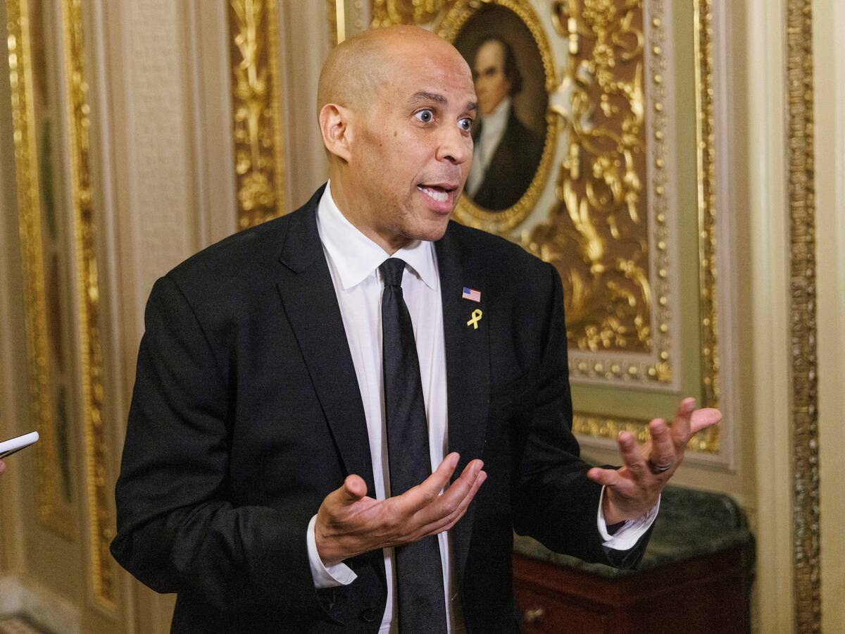 Senador estadounidense dio un discurso de 25 horas contra Trump