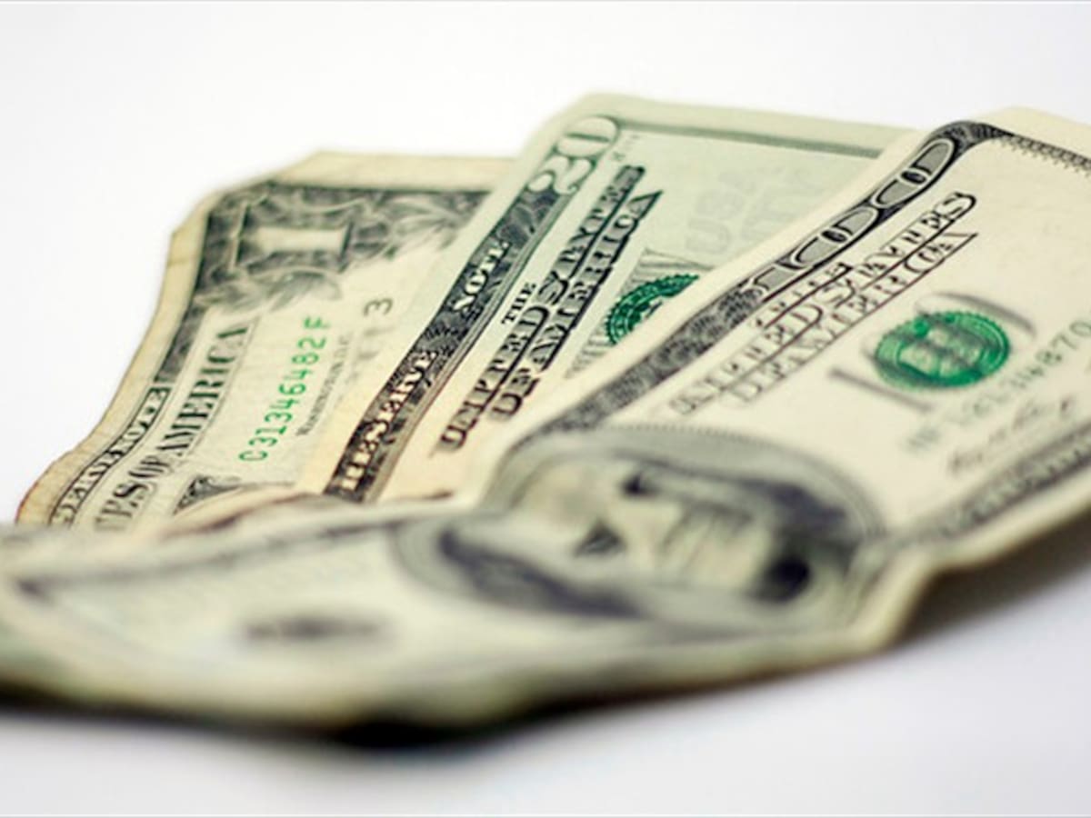 ​Dólar sube cerca de 60 pesos en la apertura del mercado cambiario