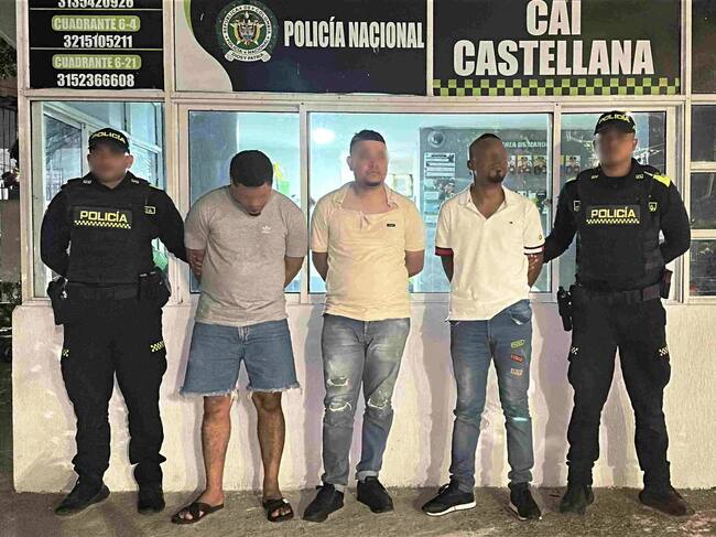 Capturados tres presuntos delincuentes tras robar una prenda de oro y un celular en Los Alpes