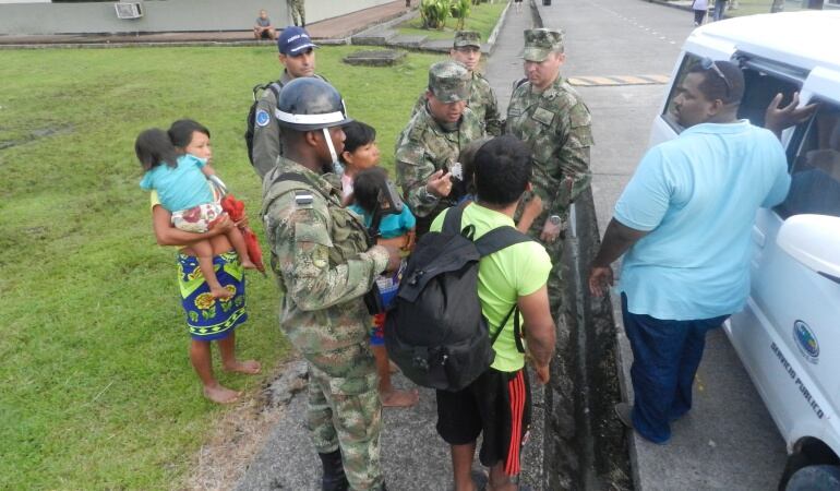 Ejército trasladó a familias amenazadas por el ELN en Chocó