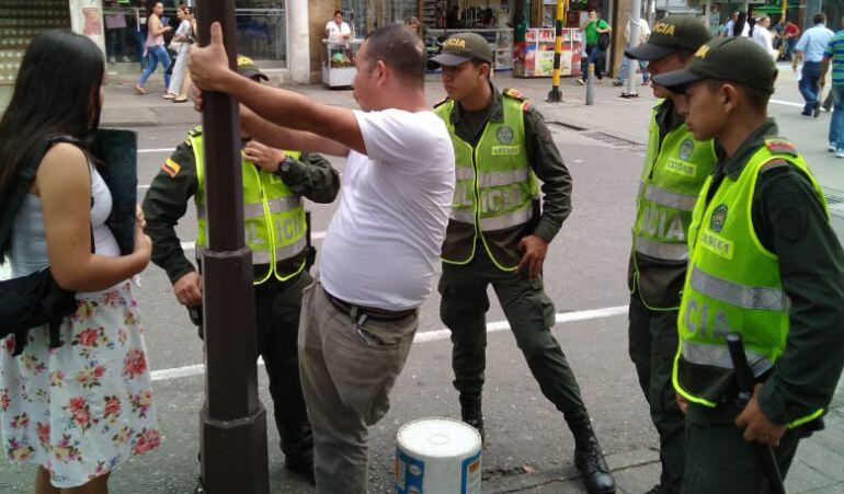 Hernán Chilaca le contó su caso a los agentes de la Policía.