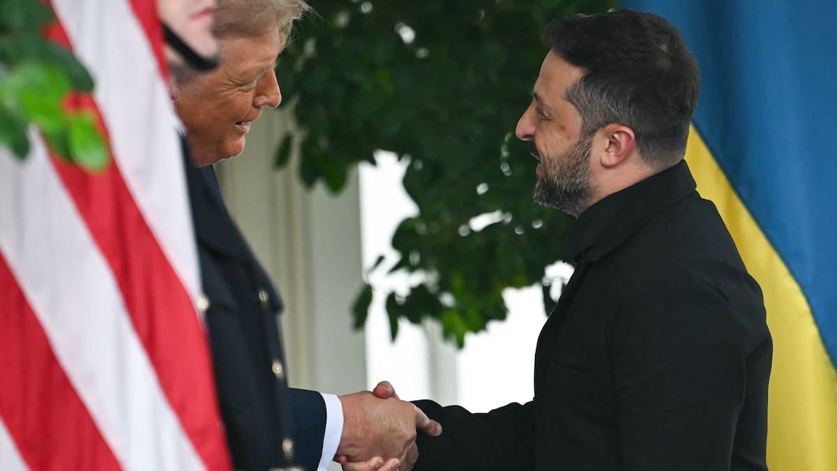 Trump no descarta incluir tropas de EE.UU. en Ucrania y Zelenski no rechaza “conceder territorio”