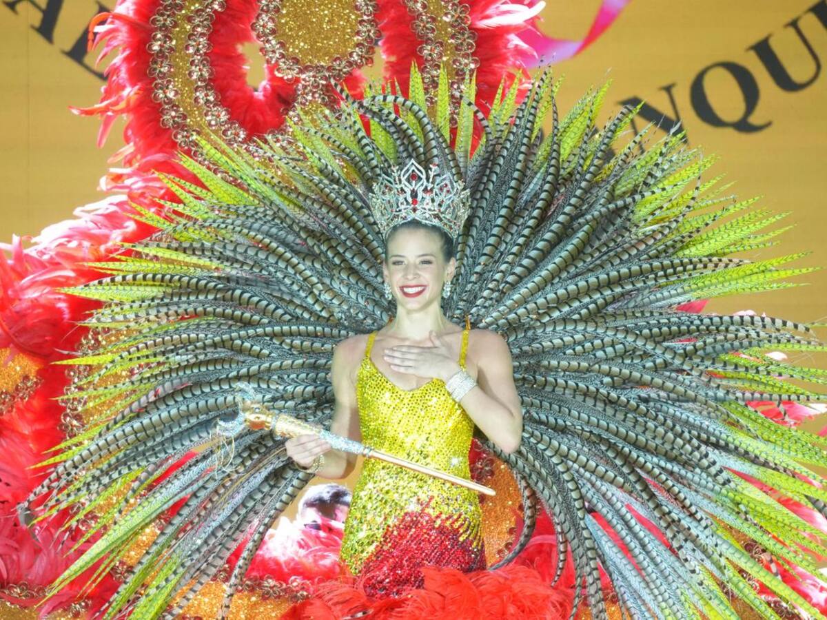 Con una "Sinfonía del Carnaval', Tatiana Fernández de Castro es coronada como soberana