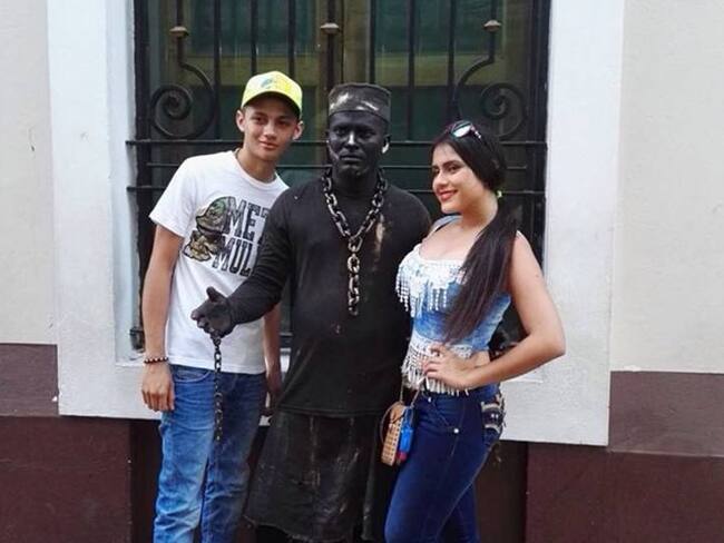 Estatuas humanas de Cartagena piden que los dejen trabajar