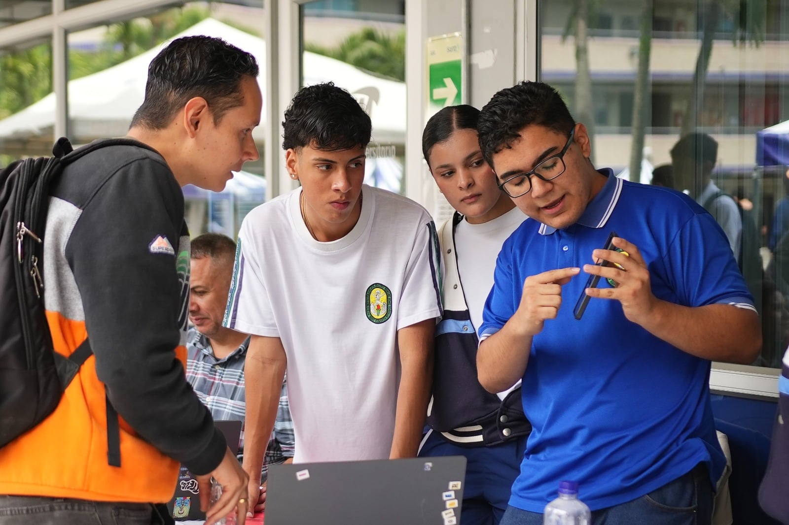 Estudiantes en Medellín. Sapiencia. Cortesía: Alcaldía de Medellín