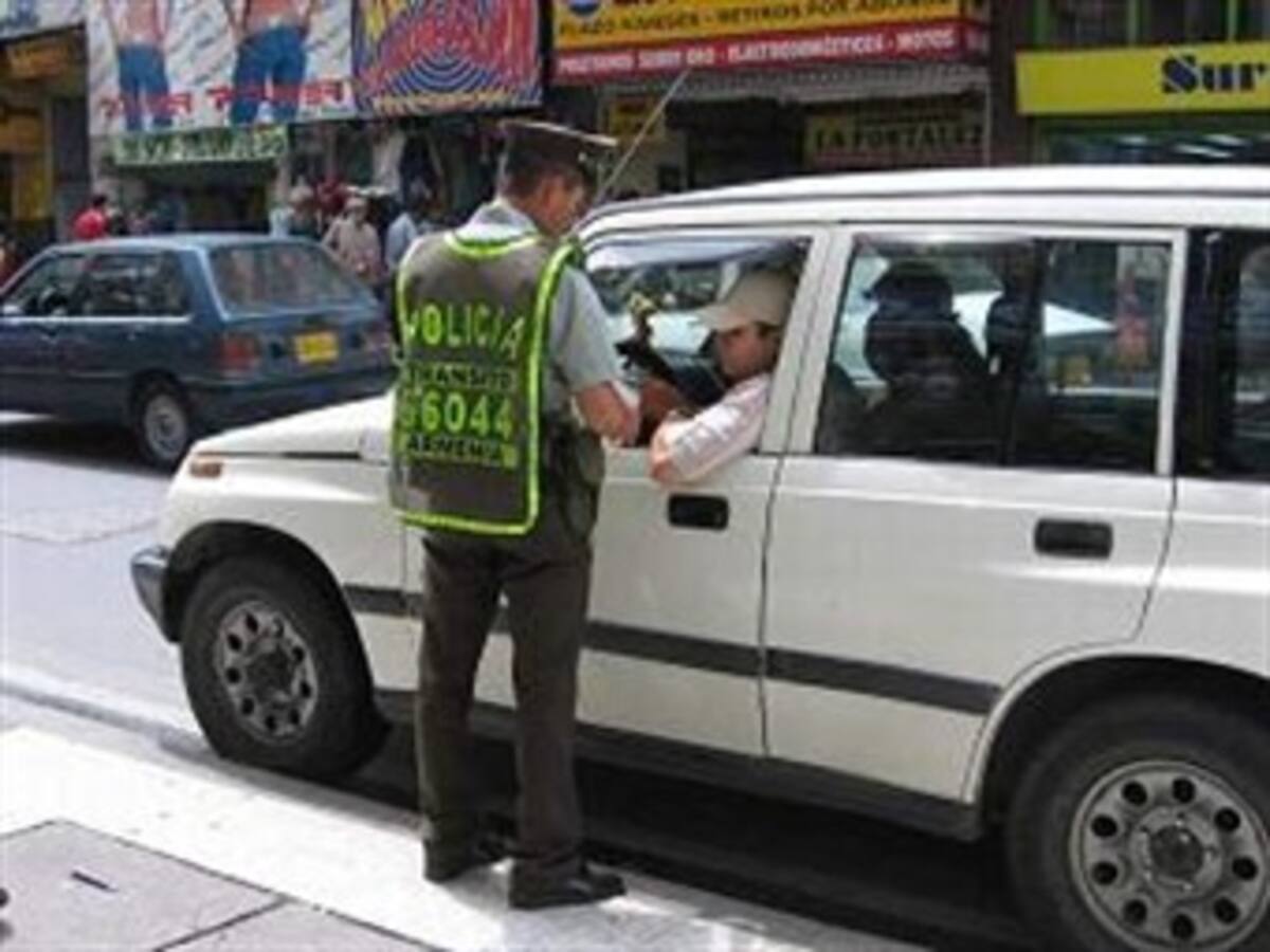 Más de 200 sancionados por 'pico y placa'