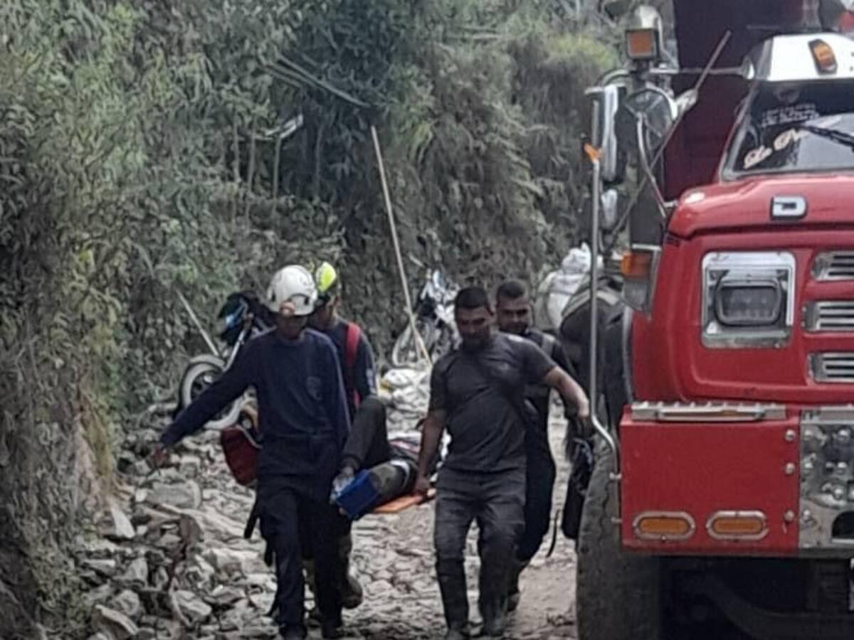 Minero sufrió aparatoso accidente cuando se movilizaba por vías de Marmato, Caldas