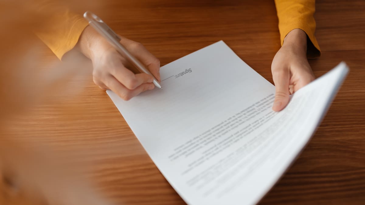 No renovarían contrato de Helena Urán en Cancillería tras desacuerdo por Petro y el M-19