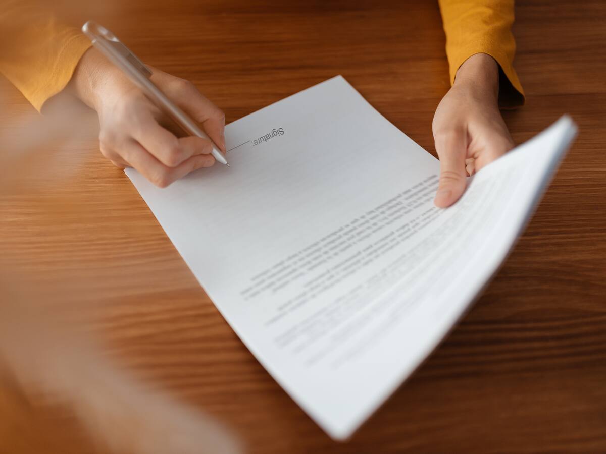 No renovarían contrato de Helena Urán en Cancillería tras desacuerdo por Petro y el M-19