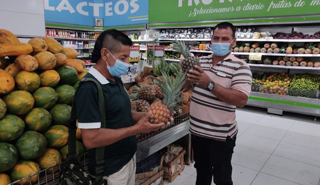 Piñas de cooperativa en Caquetá