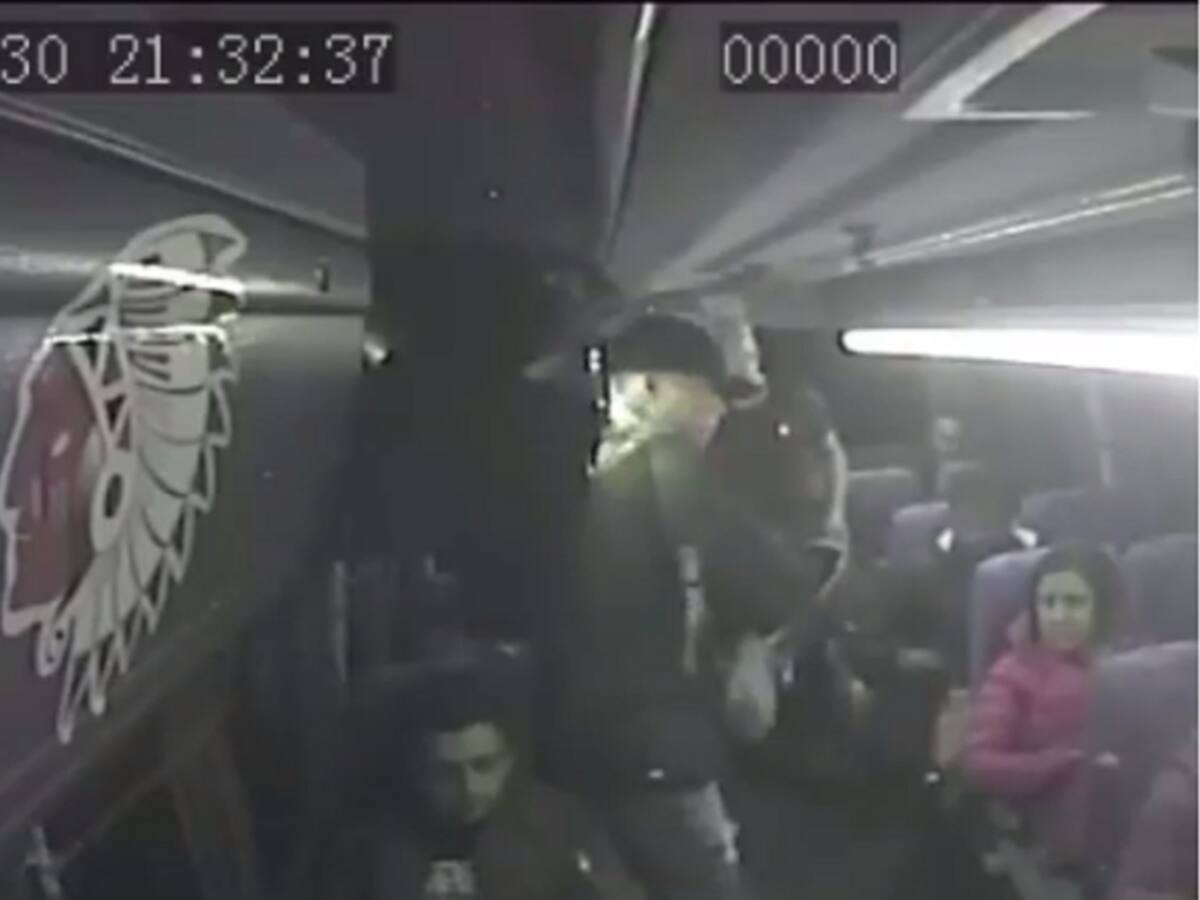 ¡Vuelve y juega! Asaltan con arma bus en la Sabana de Bogotá