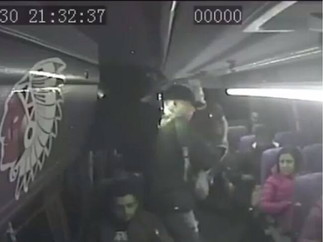 ¡Vuelve y juega! Asaltan con arma bus en la Sabana de Bogotá