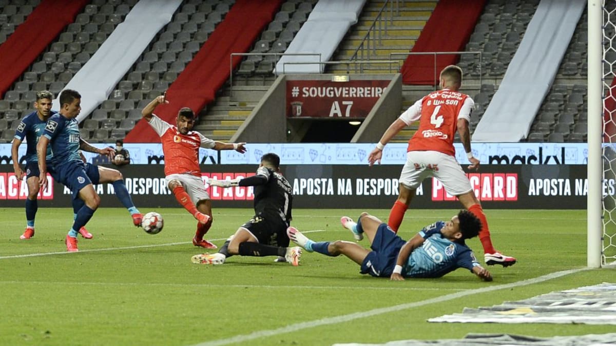 Gol y lesión para Matheus Uribe en el cierre de la Liga de Portugal