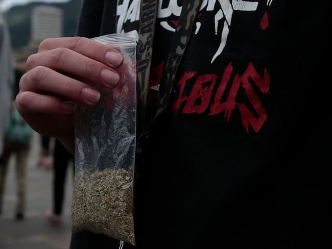 Por ley, consumo de drogas estará prohibido en parques y zonas cercanas a colegios. Foto: Colprensa