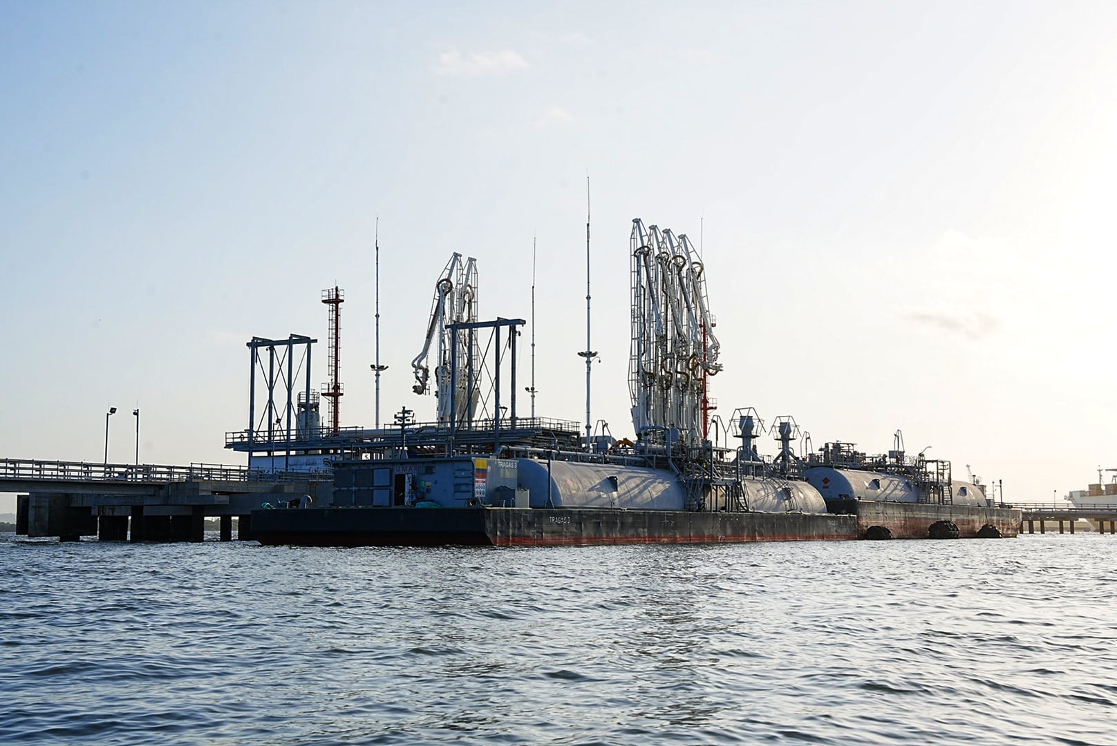 Ecopetrol y Puerto Bahía iniciarán ejecución del proyecto de regasificación en Cartagena