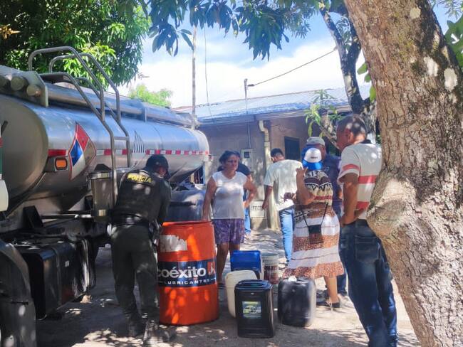 Alrededor de 80 familias se beneficiaron con la entrega de agua en San Luis, Tolima