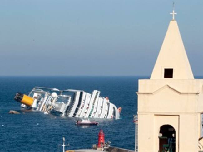 Consulado móvil atiende a colombianos que viajaban en crucero accidentado