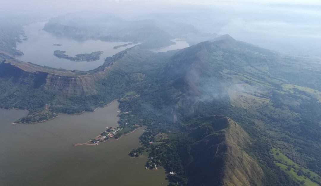 Incendio forestal en Prado, Tolima