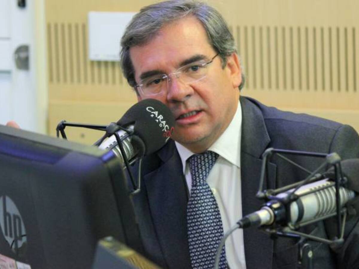 El senador Varón dice que no acompañará a Perdomo en su aspiración