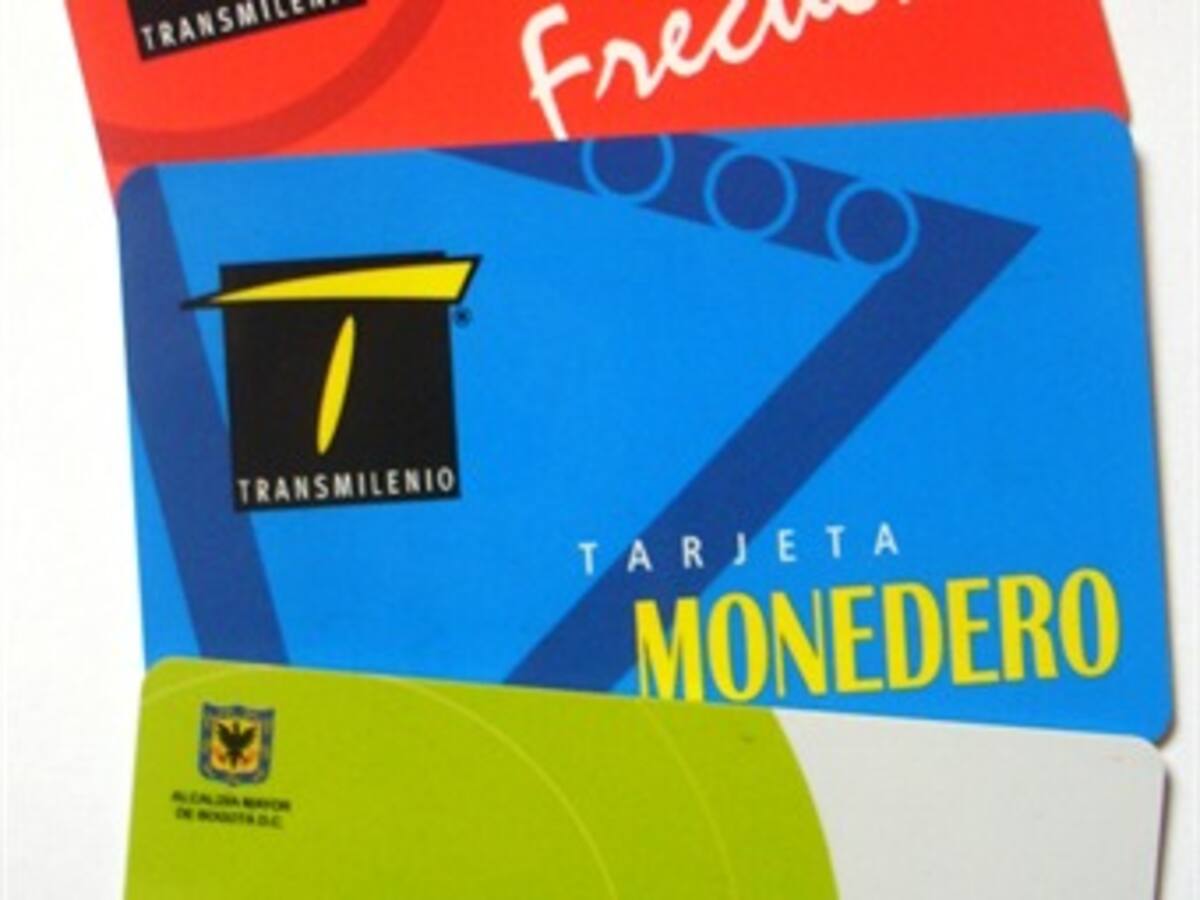 Distrito estudia dos alternativas para lograr la unificación de tarjetas en Transmilenio