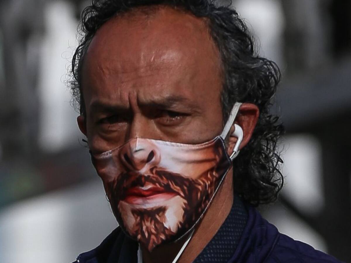 Tapabocas de tela son elaborados con especificaciones y técnicas de la OMS