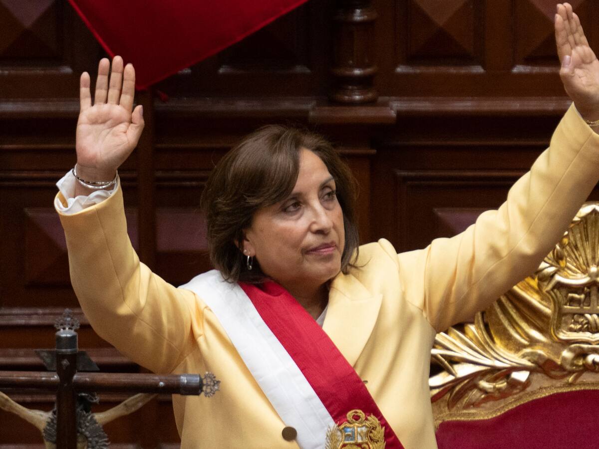 Presidenta de Perú asegura que buscará el mejor camino para el país