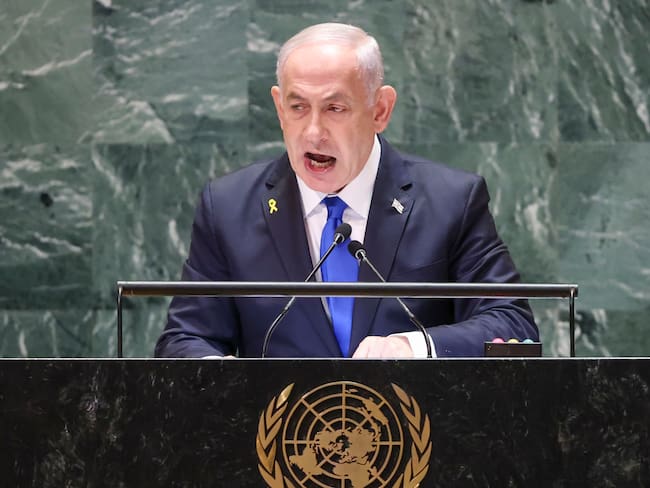 New York (United States), 27/09/2024.- Israel Prime Minister Benjamin Netanyahu speaks during the General Debate of the 79th session of the United Nations General Assembly at United Nations Headquarters in New York, New York, USA, 27 September 2024. The annual high-level General Debate gathers world leaders from 24 to 28 September, and 30 September under the theme, 'Leaving no one behind: acting together for the advancement of peace, sustainable development and human dignity for present and future generations'. (Nueva York) EFE/EPA/SARAH YENESEL
