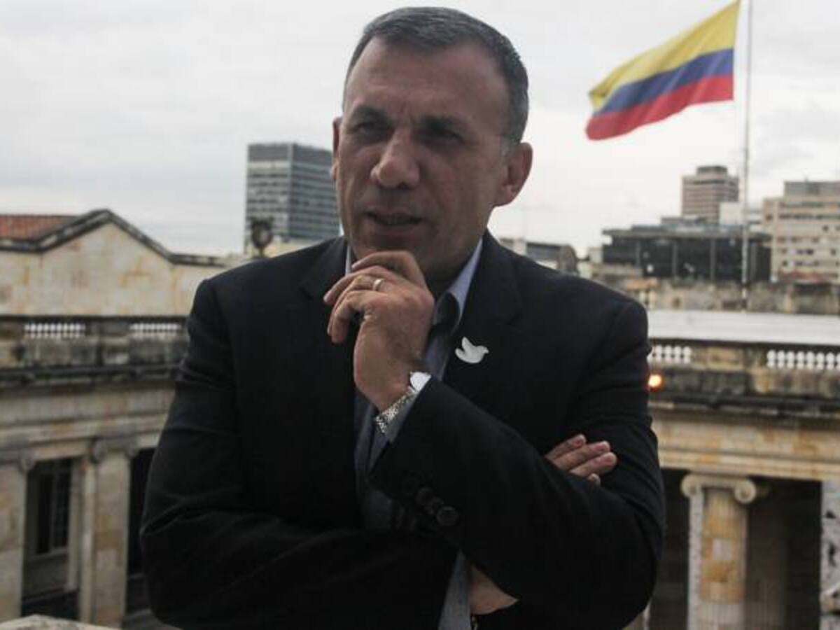 Desde La Habana Roy Barreras renuncia a la copresidencia del Partido de La U