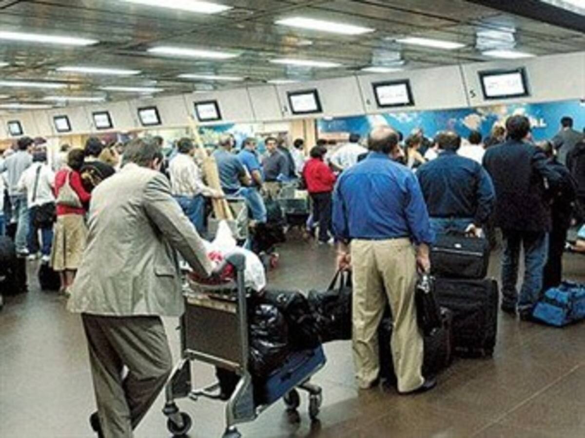 Se esfuma el 'sueño dorado español' a miles de colombianos