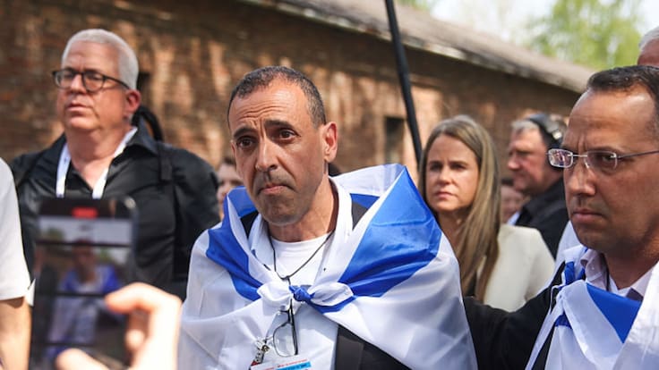 Solo quería ver a mi esposa y mi hija: fuerte relato del israelí Eli Sharabi, tras 491 de cautiverio