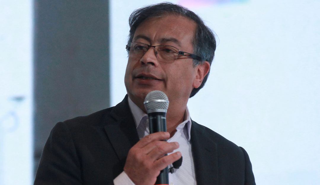Petro responde a supuestos acercamientos con el cuestionado senador Bedoya